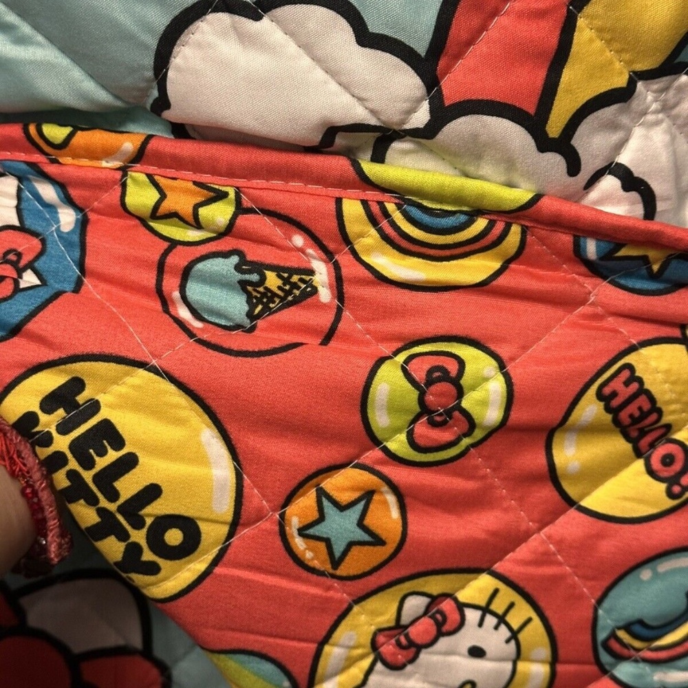 Hello Kitty Quilted Reversible Throw Blanket - Rainbow Ride Kitty, 60"x90" - Picture 3 of 4